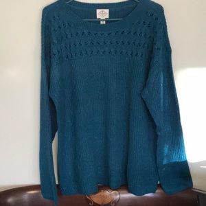 More silver sparkles mixed in to teal.  NWOT XXL